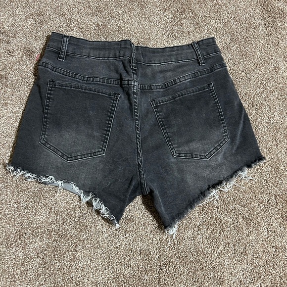 Akira Black Denim Cutoff Shorts - Picture 2 of 3
